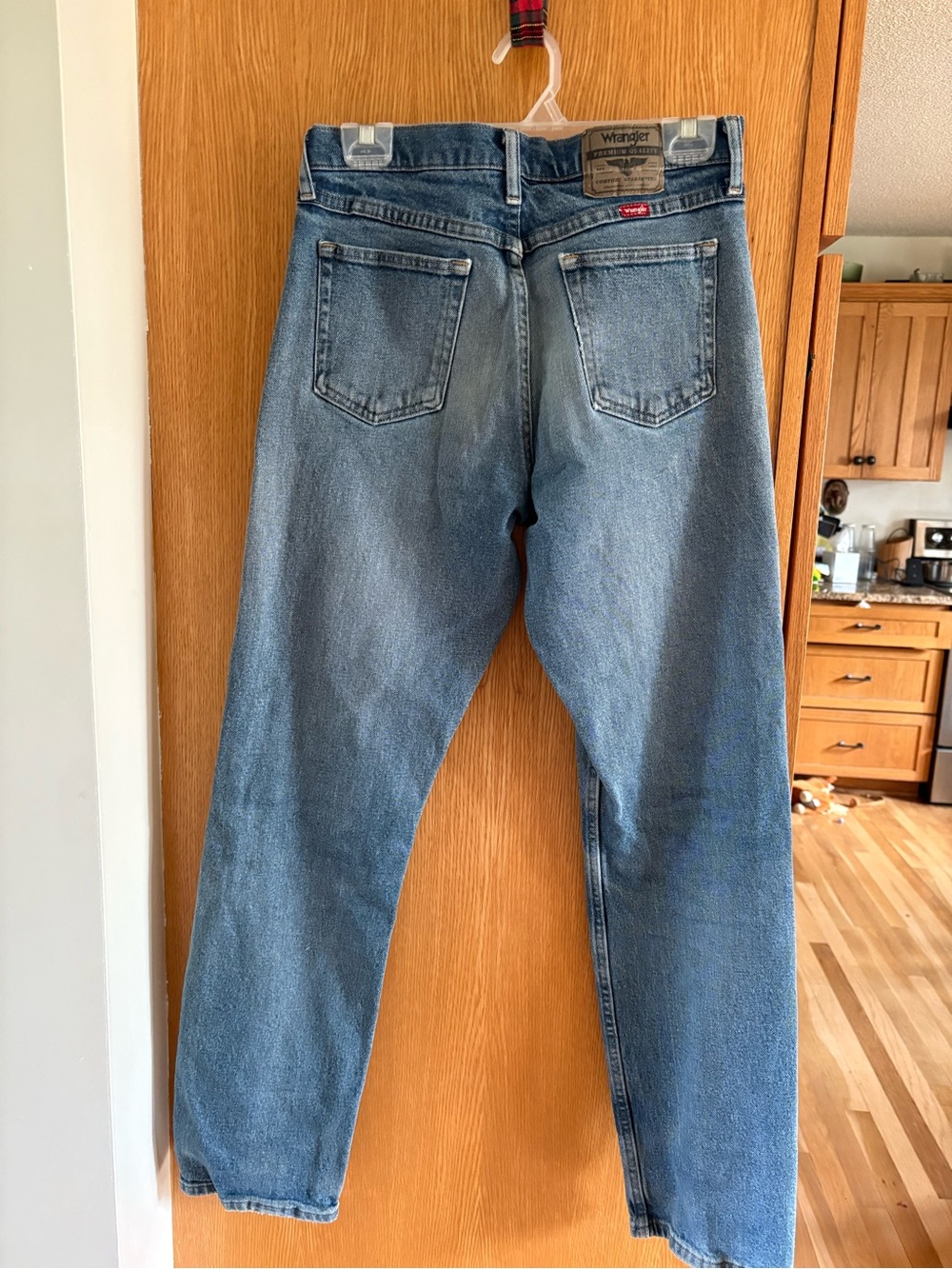 Wrangler Men's Blue Denim Jeans - Classic Fit